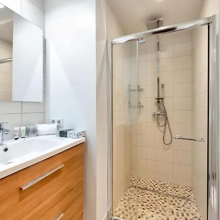 Appartement Le Meynadier Lumineux Dans Le Centre Historique, Proche Des Plages Et Palais Cannes
